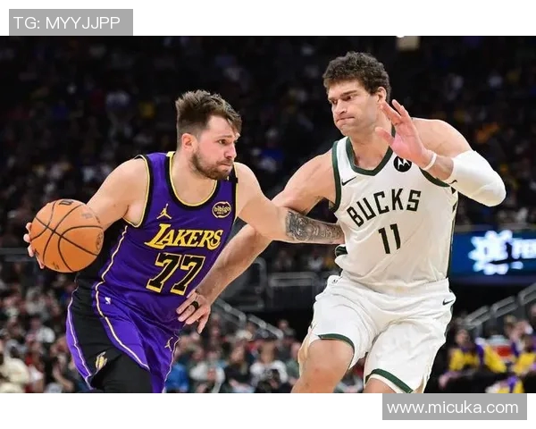 布鲁克洛佩斯:从NBA巨星到篮球战术的关键人物分析 布鲁克洛佩斯:从NBA巨星到篮球战术的关键人物分析